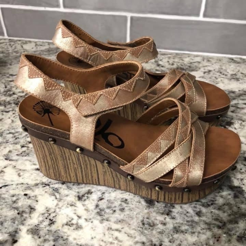 OTBT Wedge Sandals - Size 9